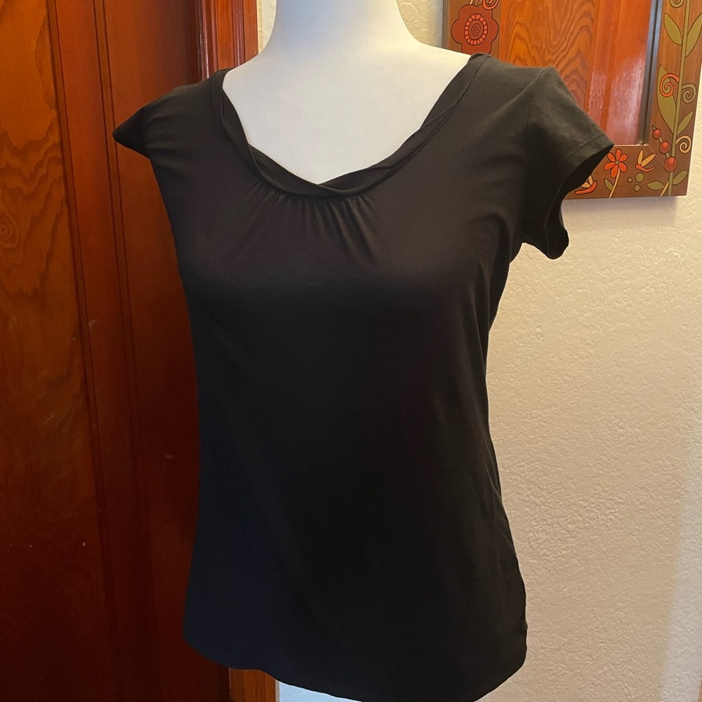 3 for $25 🛍️⭐️ GAP T shirt
